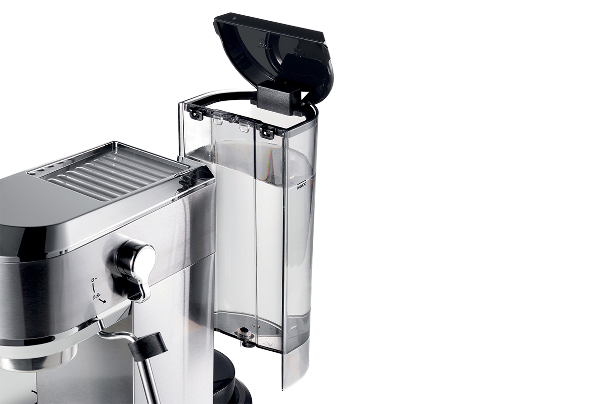 Απεικονίζεται το αποσπώμενο δοχείο νερού.